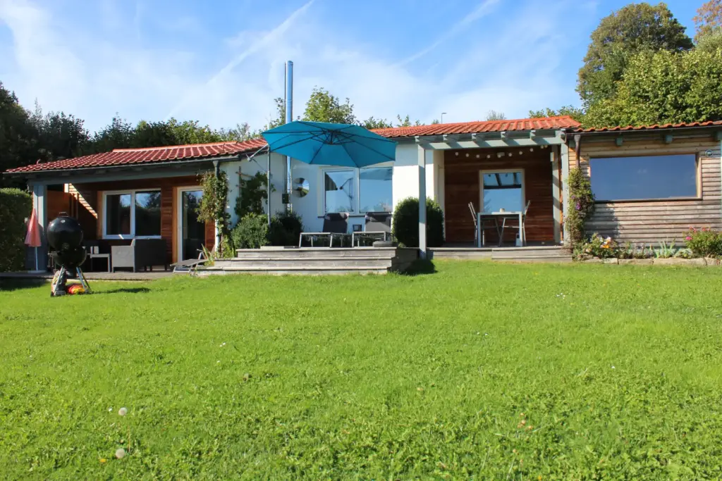 Ferienhaus bayerischer wald aussen 202602 bayerischerwald brotjacklriegel – Ferienhaus Schau ins Land am Brotjacklriegel im Bayerischen Wald